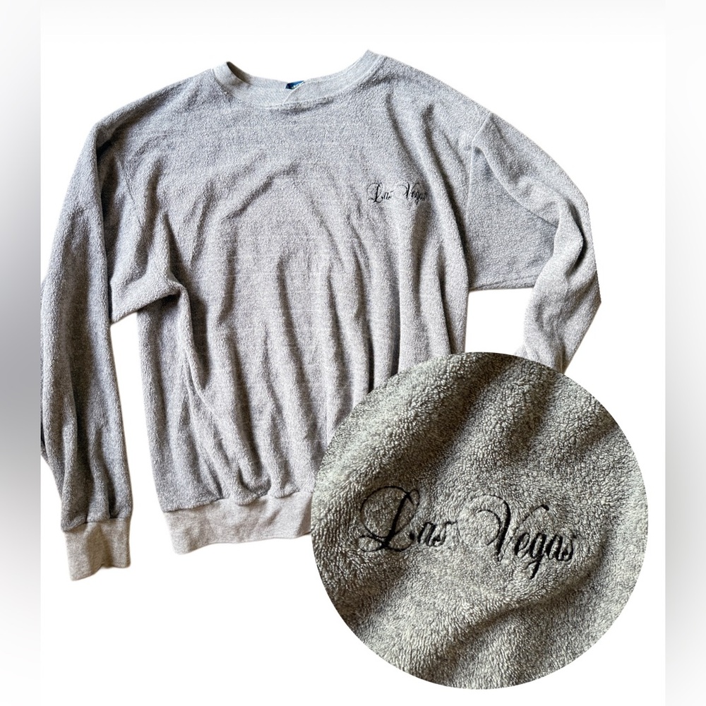 Vintage 90s Las Vegas embroidered terry cloth Gray Crewneck Sweater sweatshirt